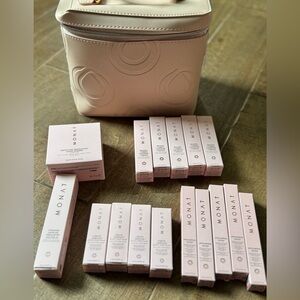 Monat makeup bundle Set with cosmetic Bag